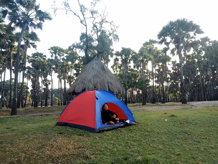 camping di Pantai Oetune