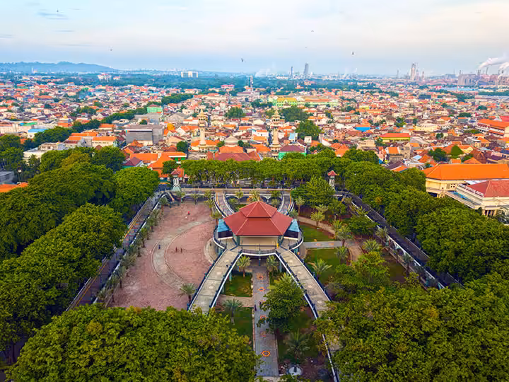 deskripsi Alun alun Gresik