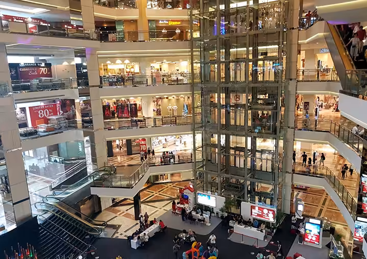 interior Mall Taman Anggrek