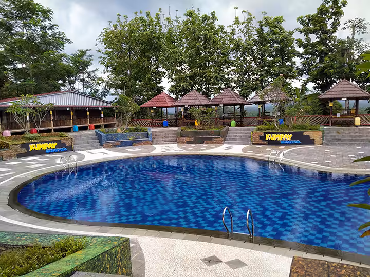 kolam renang Kumpay Waterpark