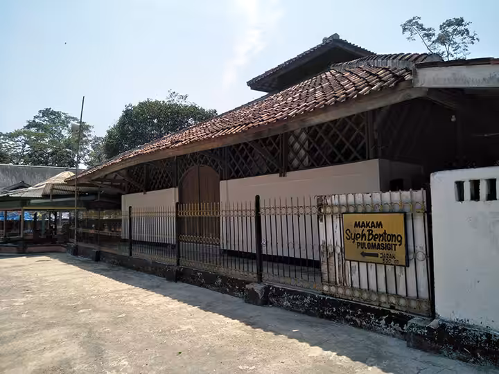 komplek Makam Syekh Quro