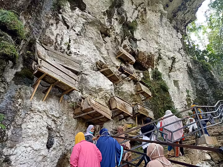 pemakaman di Tongkonan Kete Kesu