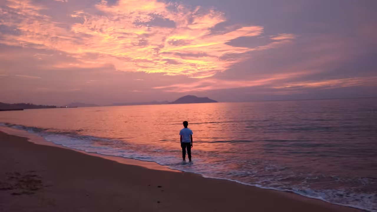 pantai pasir panjang kota singkawang