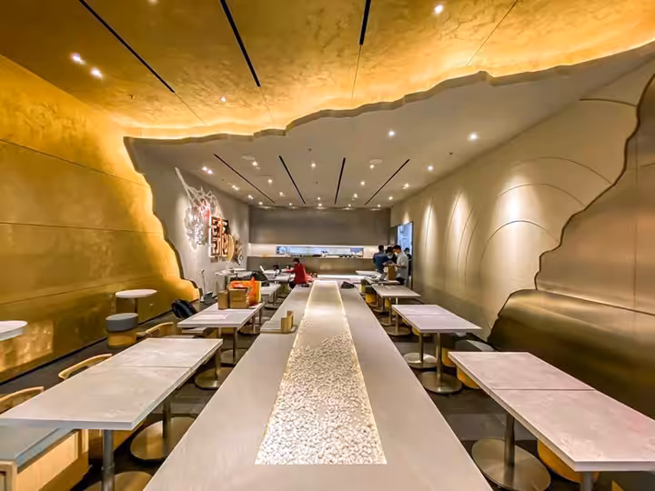 restoran di ASHTA District 8