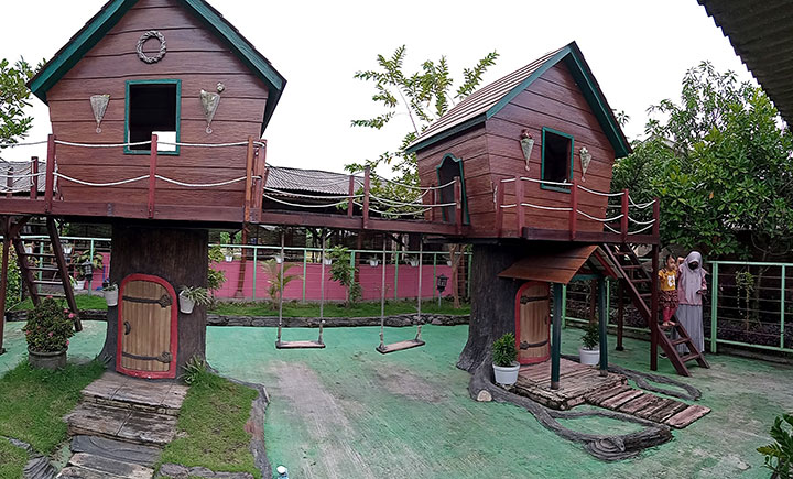 Rumah pohon Bale Tani Jombang
