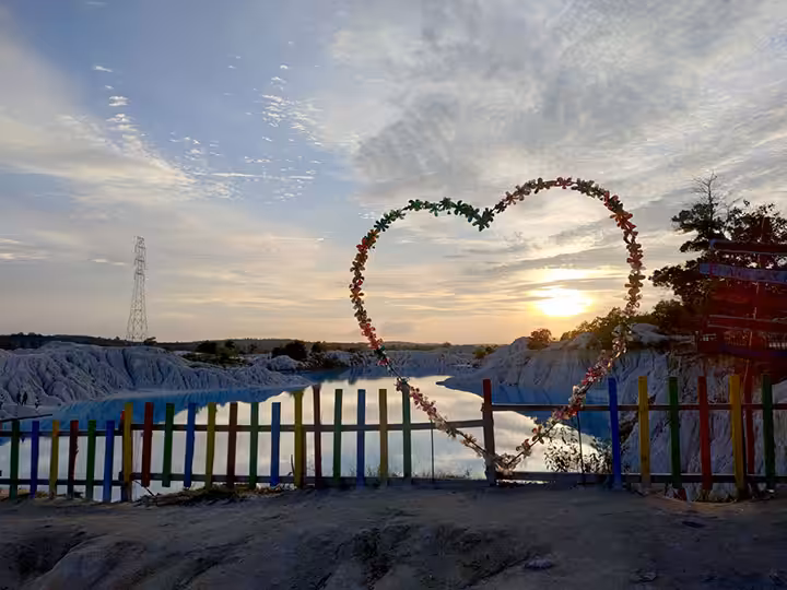 Fasilitas spot foto di Danau Kaolin