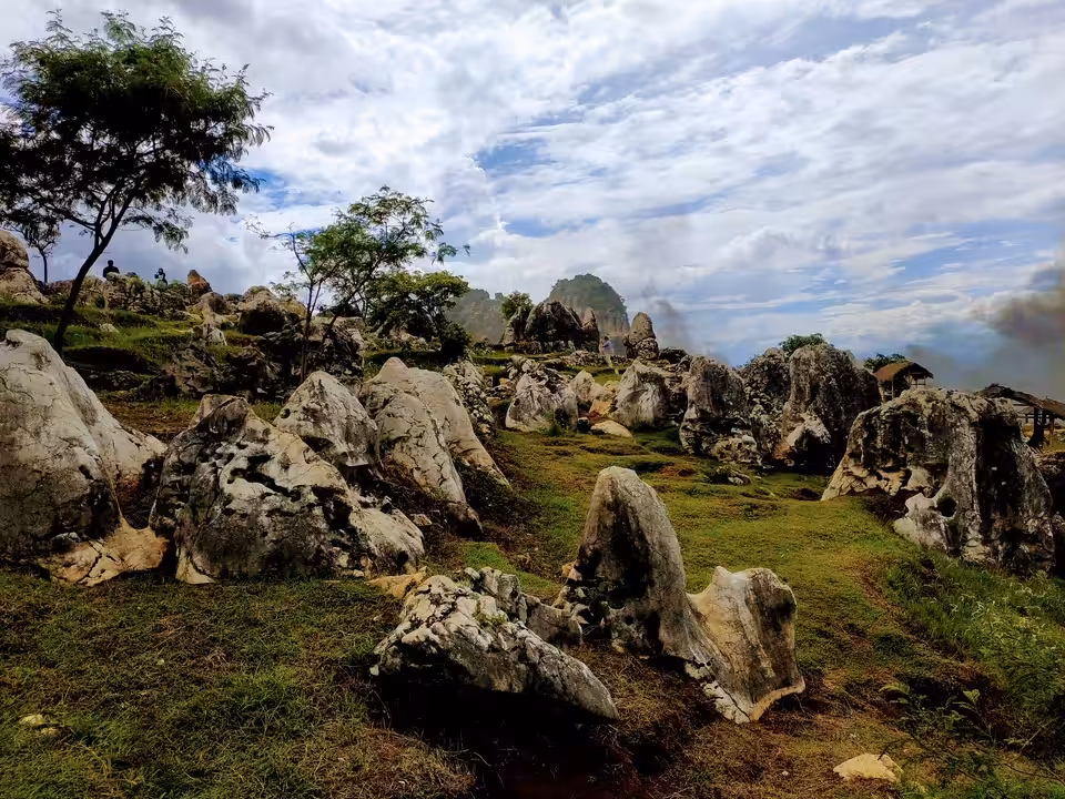 tiket masuk stone garden geopark bandung