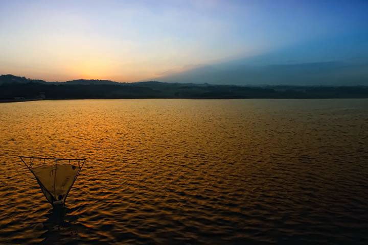 waduk delingan karanganyar