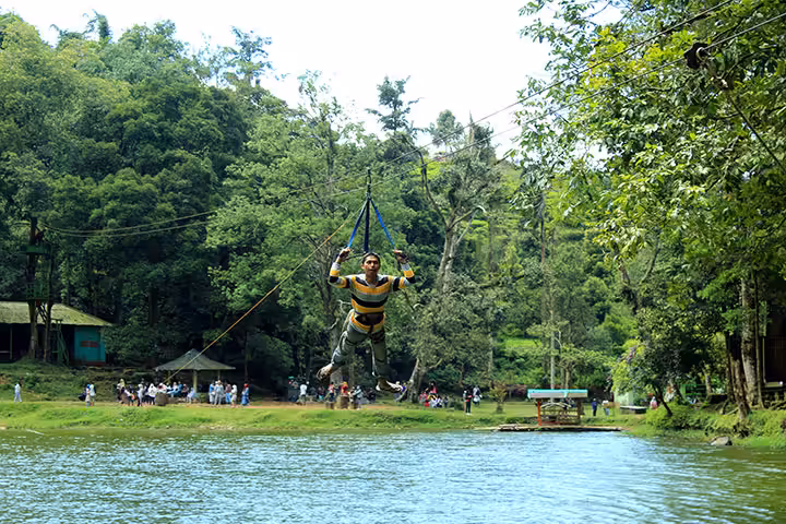 wahana outbound Telaga Warna Resort & Resto Puncak