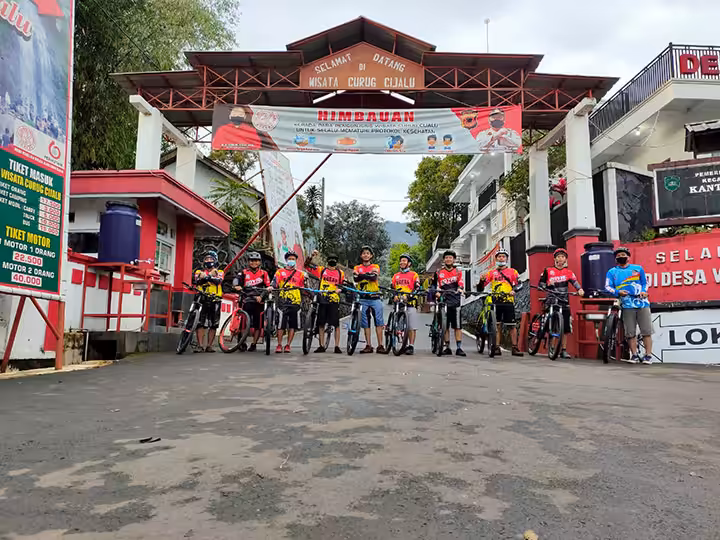 gerbang wisata Curug Cijalu