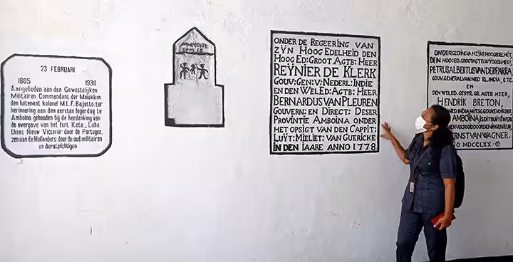 Benteng Nieuw Victoria berada di