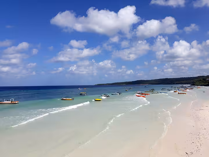 Daya Tarik Pantai Tanjung Bira