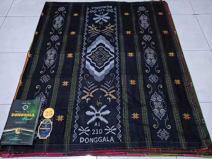 Sarung Donggala