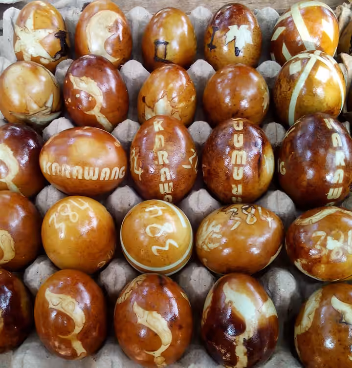 Telur Asin Bakar Batik