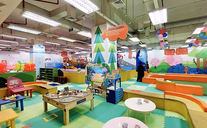 bermain di Grand Galaxy Park