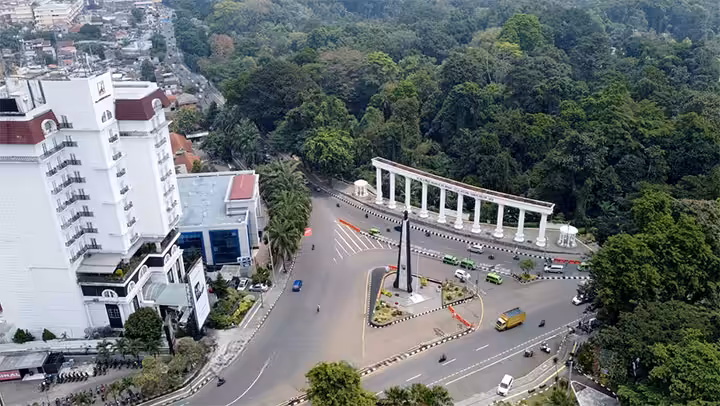 drone view Tugu Kujang Bogor