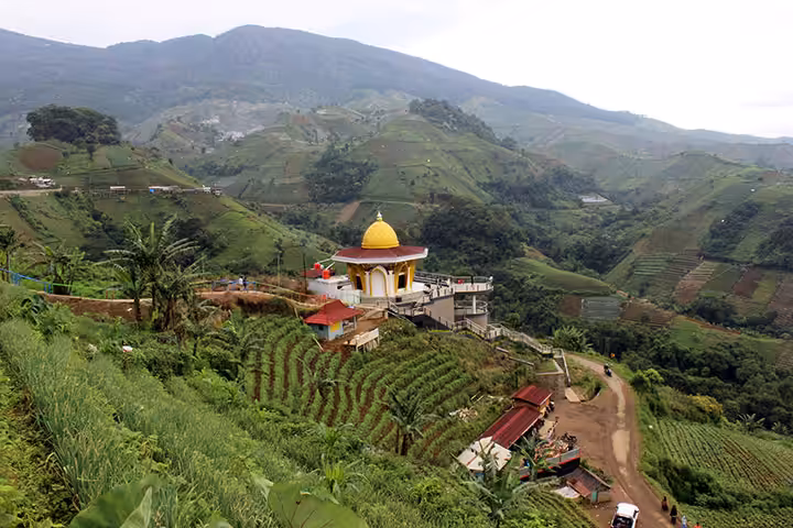 Fasilitas masjid di Lembah Panyaweuyan