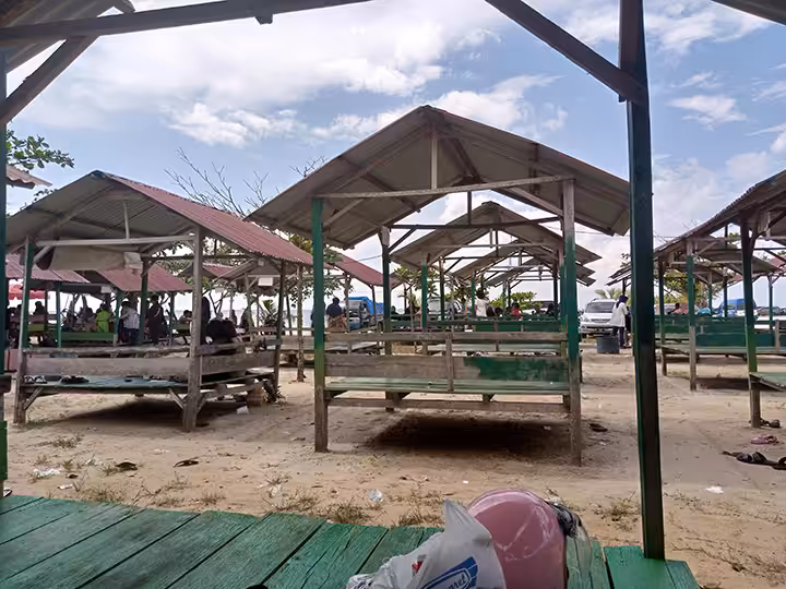 fasilitas di Pantai Koneng Dumai