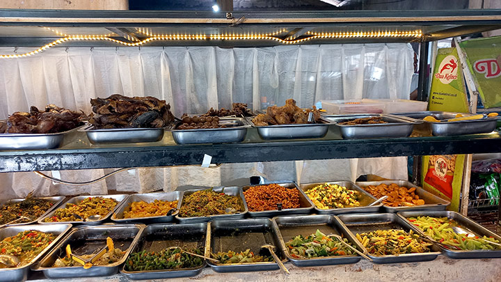 menu makanan di Angkringan Puncak Bibis