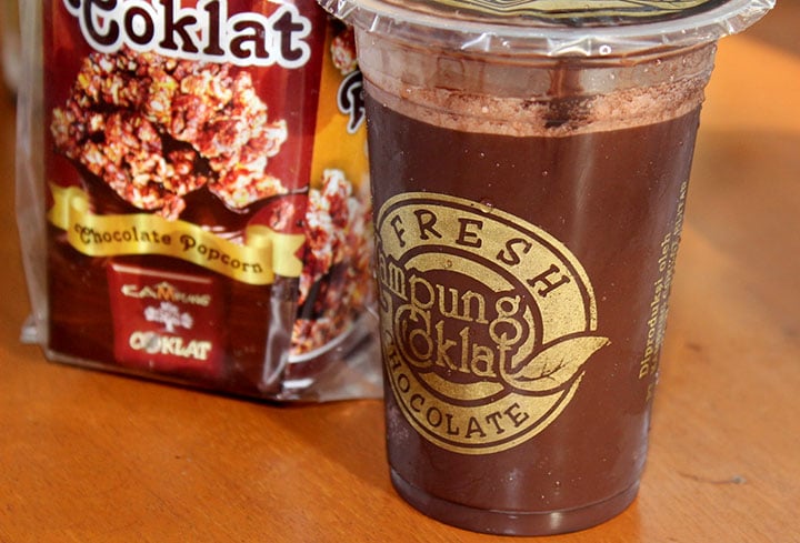 oleh oleh Kampung Cokelat Blitar jawa timur