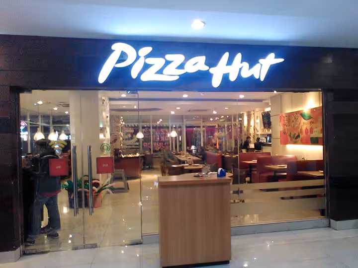 pizza hut Depok Town Center