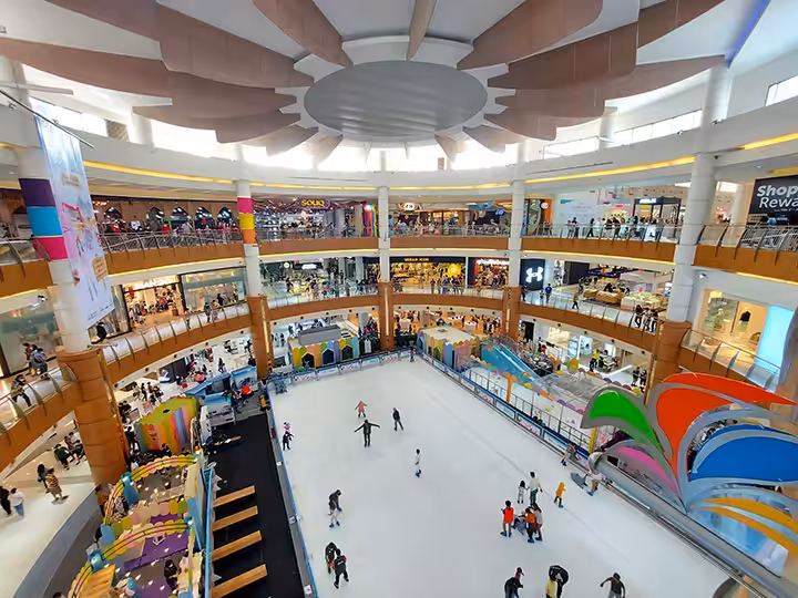 snowwy happyland Mall Summarecon Serpong