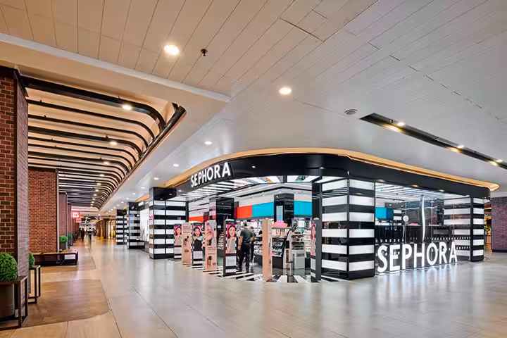 store di DP Mall Semarang