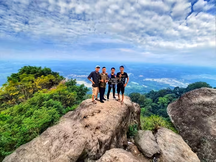 pendakian Gunung Munara