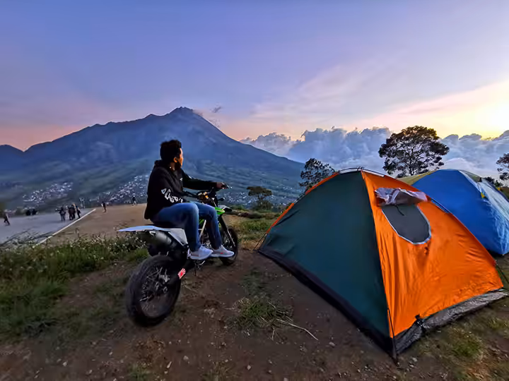 camping di Embung Manajar boyolali