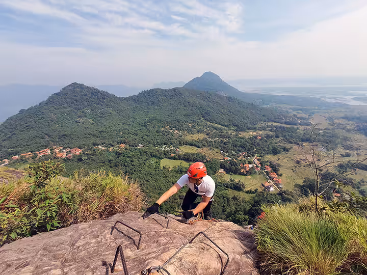 gunung parang rock climbing