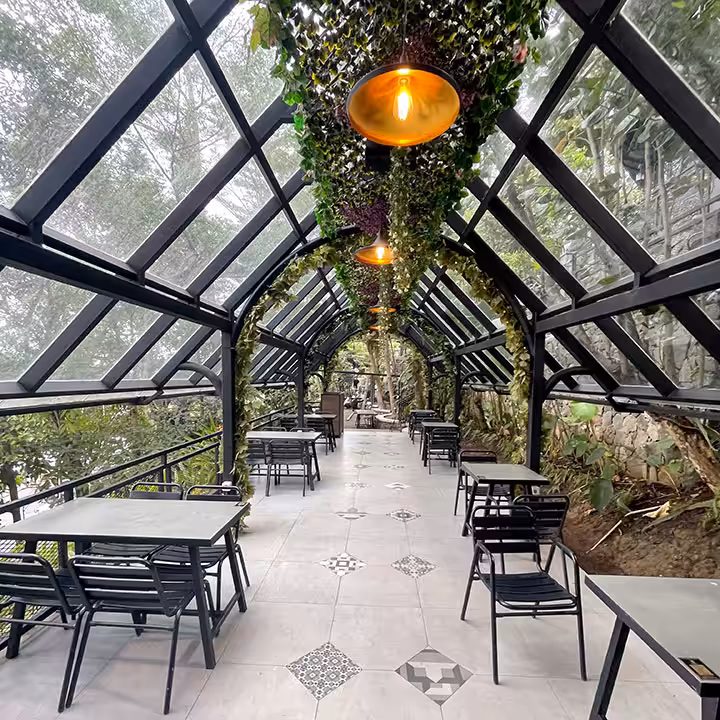 kopi bawah pohon cafe bandung