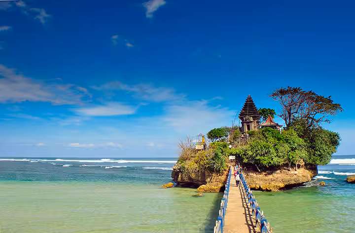 Pantai di Malang yang bagus