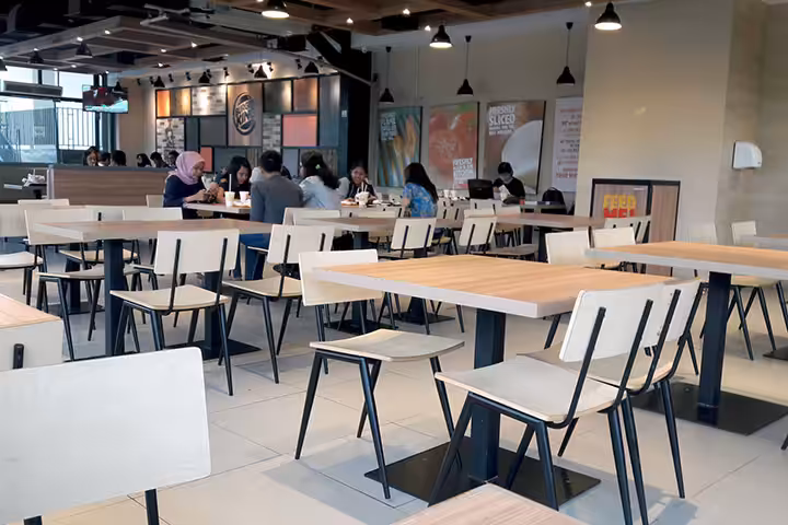 restoran di mall bale kota tangerang