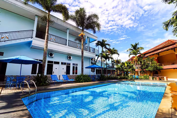 Aries Biru Hotel Dan Villa