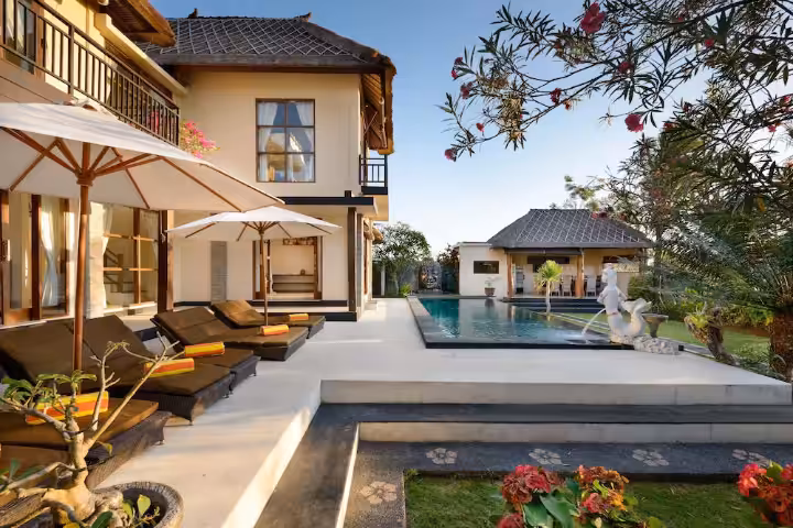 Balangan Beach Villa