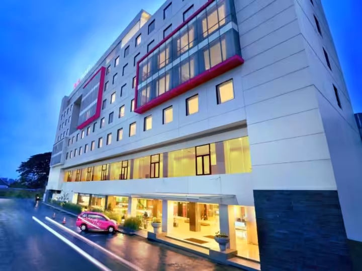 Favehotel Hyper Square