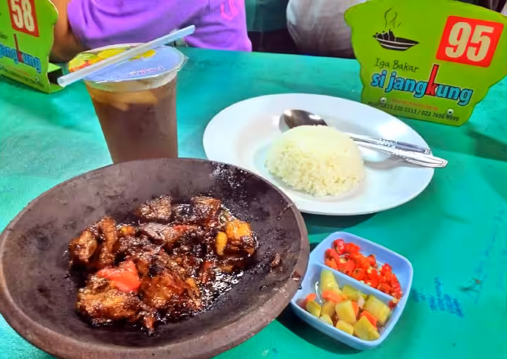 Iga Bakar Si Jangkung