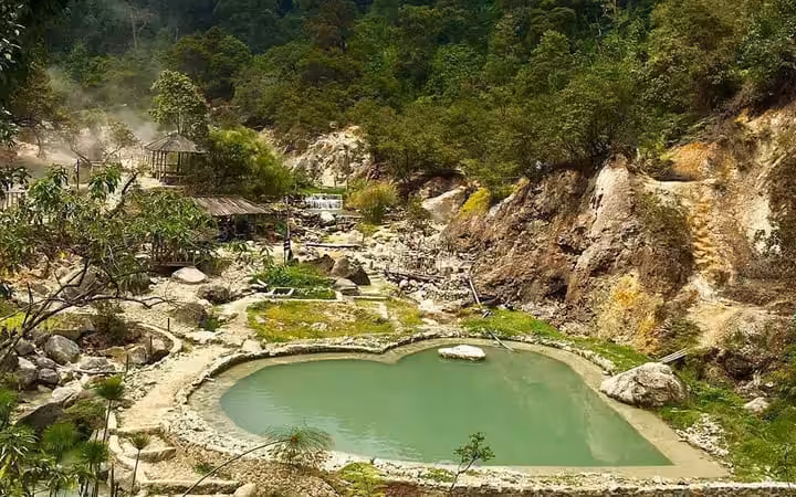 Kawah Rengganis Cibuni
