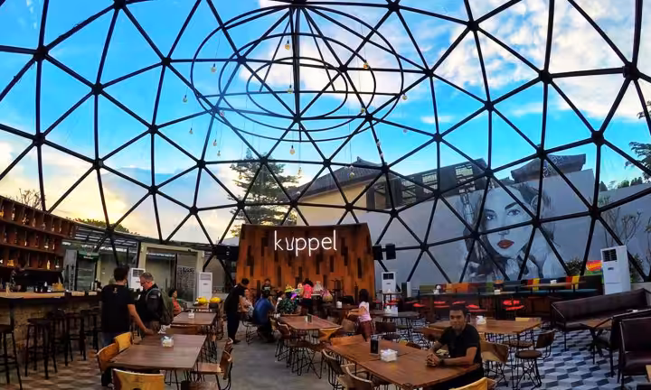 Kuppel Biergarten & Bar