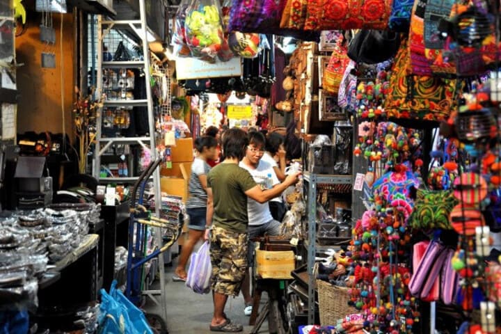 Pasar Chatuchak tempat wisata di thailand