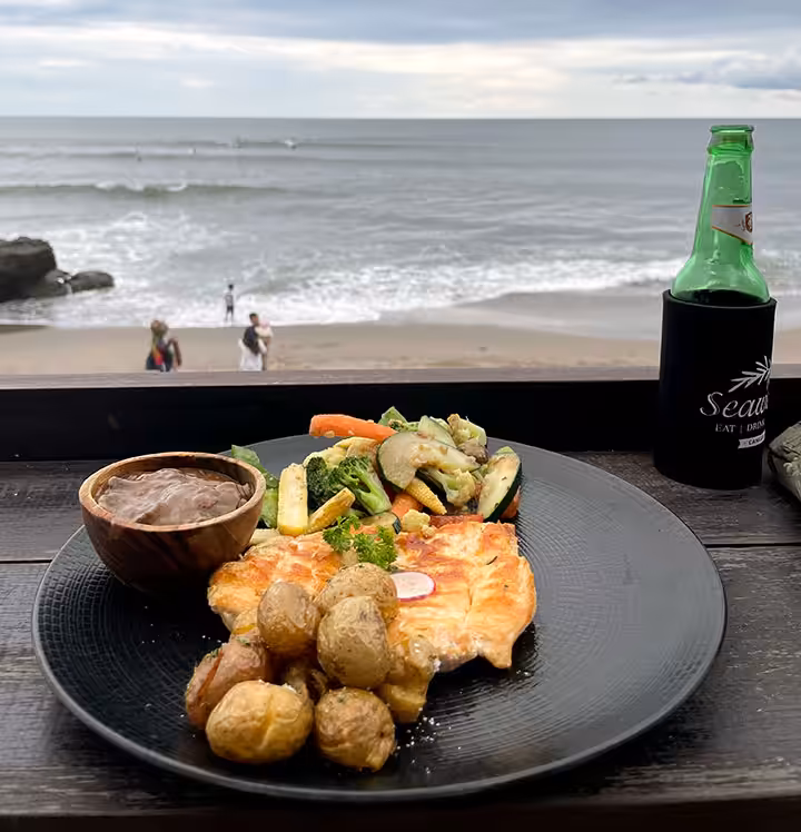 batu bolong restaurant