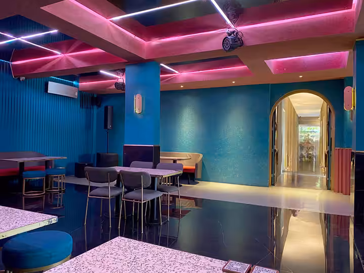 indoor area Jardin Cafe Bandung