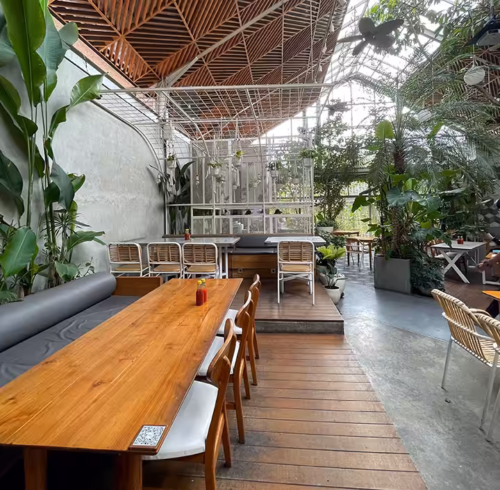 interior Jardin Cafe Bandung