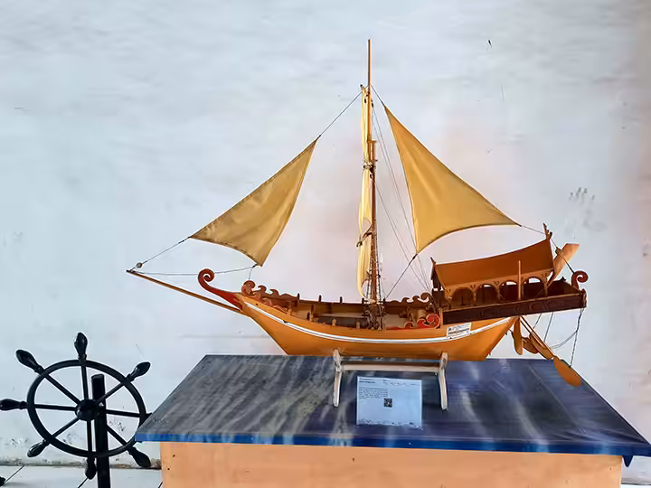 koleksi museum bahari jakarta