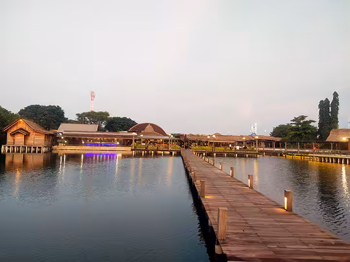 wisata kampung laut semarang