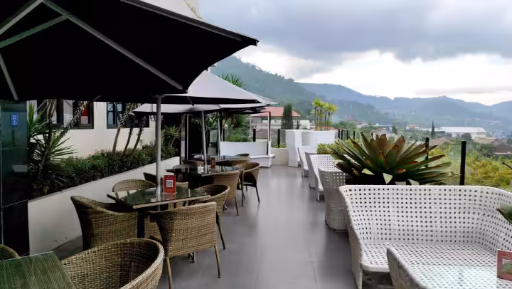 Belis Kitchen and Bar