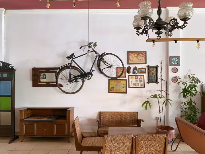 Imah Nini Coffee & Vintage