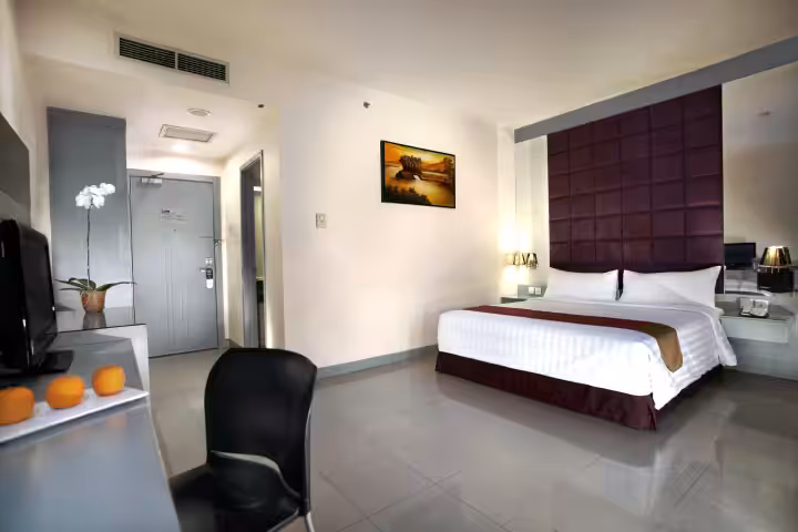 Royal Palm Hotel & Conference Center