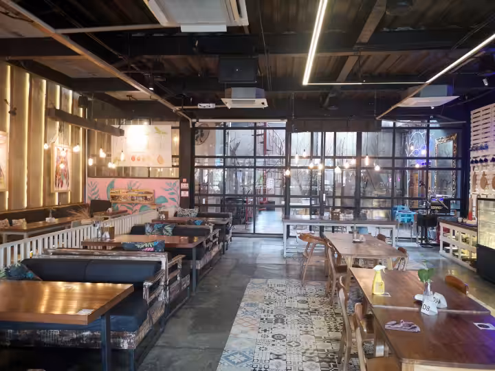 Sleepless Owls Tebet