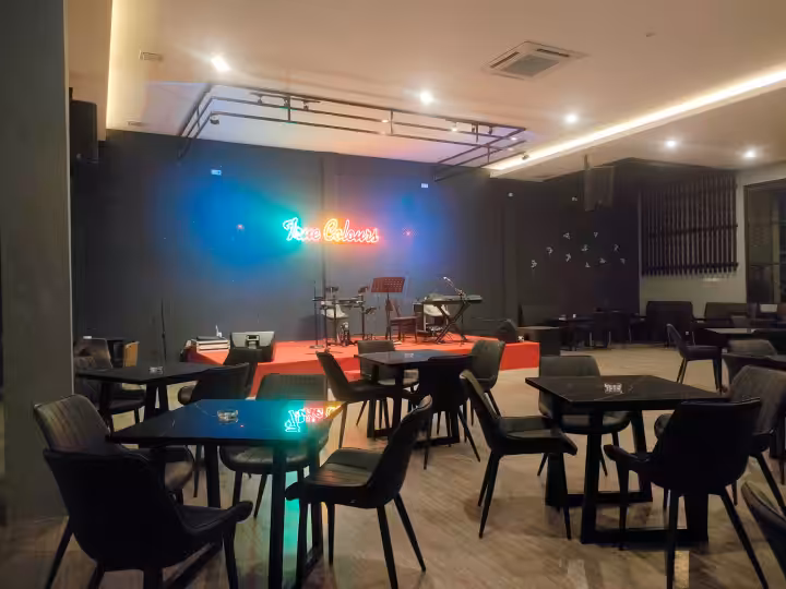 True Colours Live Music & Resto